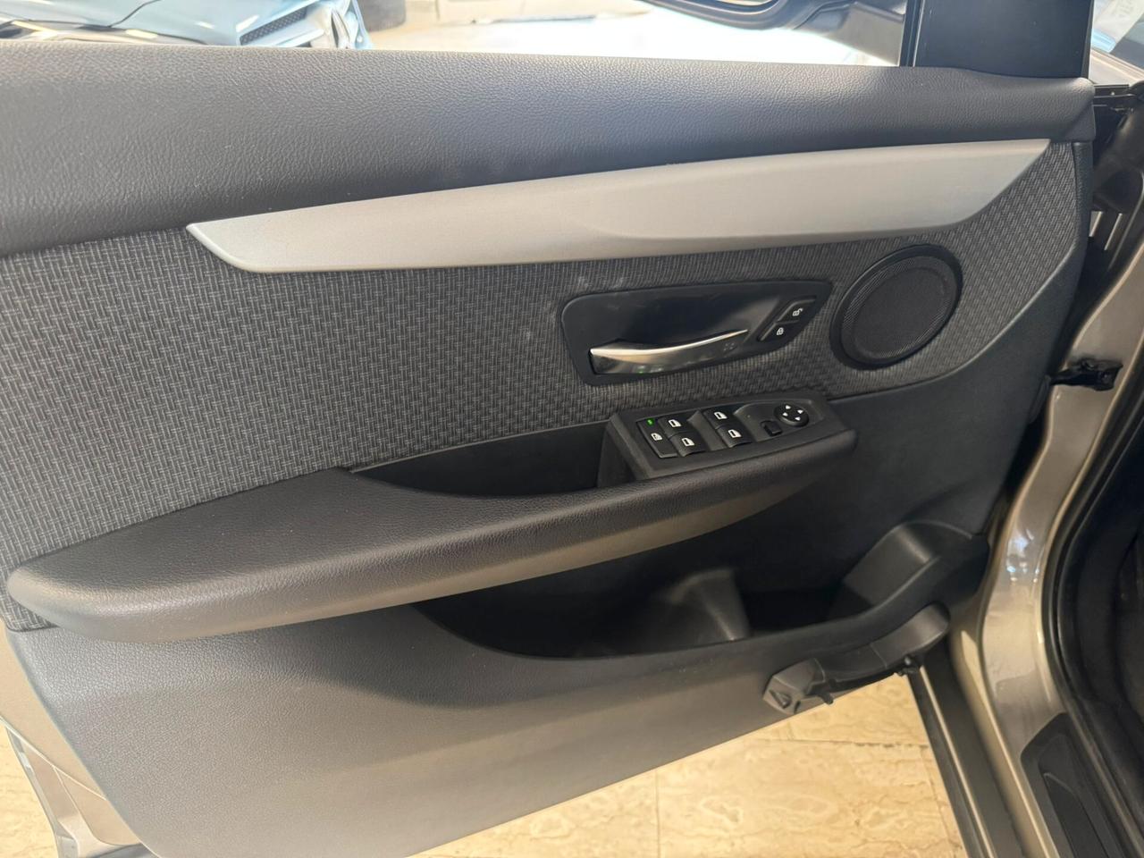 Bmw 2er Active Tourer 216d Luxury