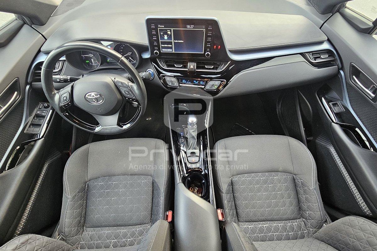TOYOTA C-HR 1.8 Hybrid E-CVT Trend