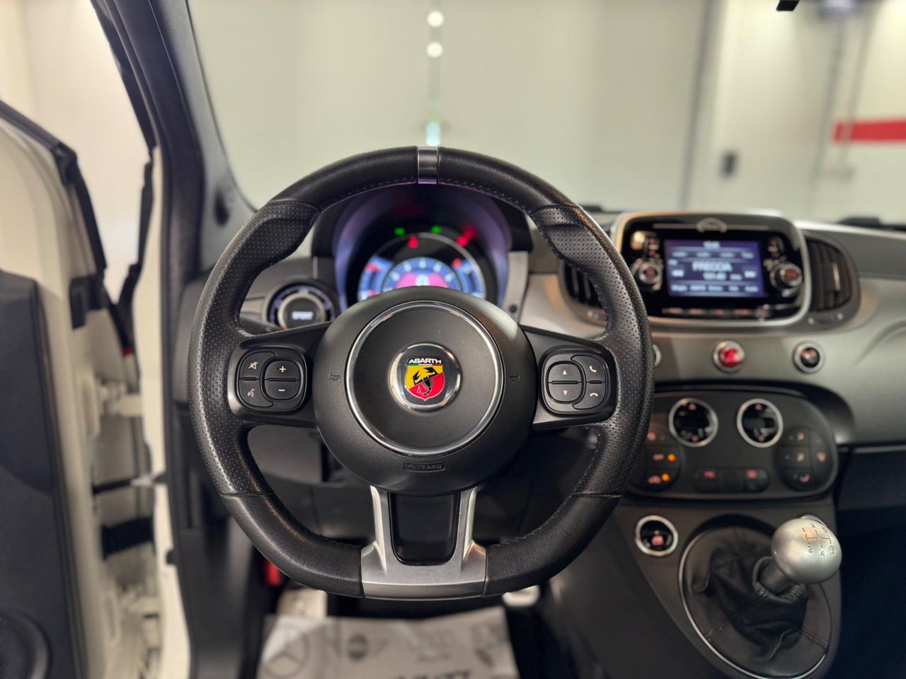 Abarth 595 1.4 Turbo T-Jet 165 CV Turismo * SOLO 30.000 KM *