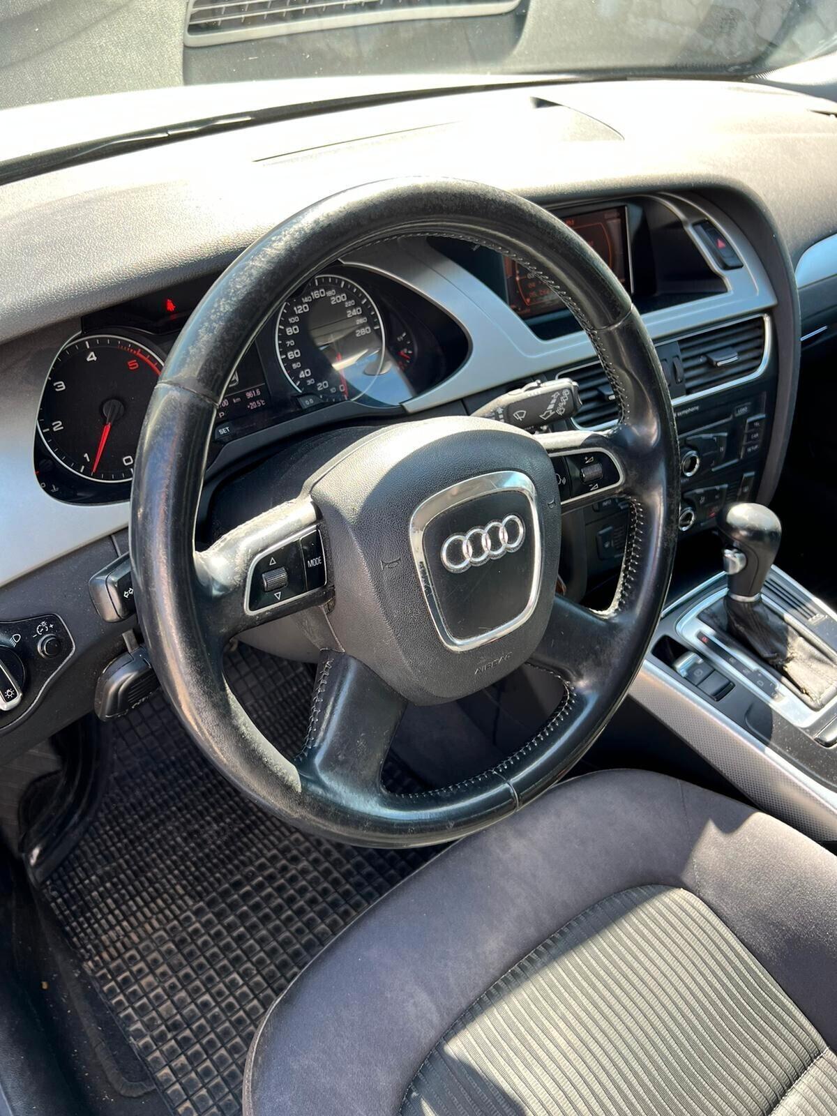 Audi A4 Ambiente station wagon Auto