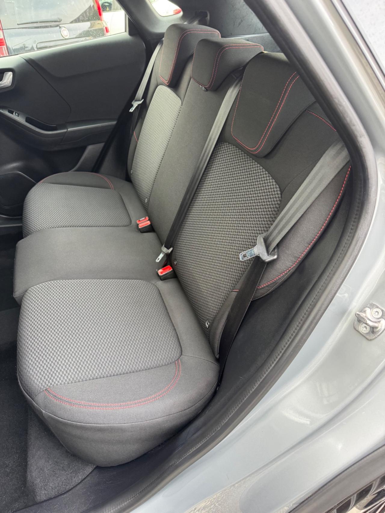 Ford Puma ST-Line Ibrida Distribuzione a catena! No vincoli!