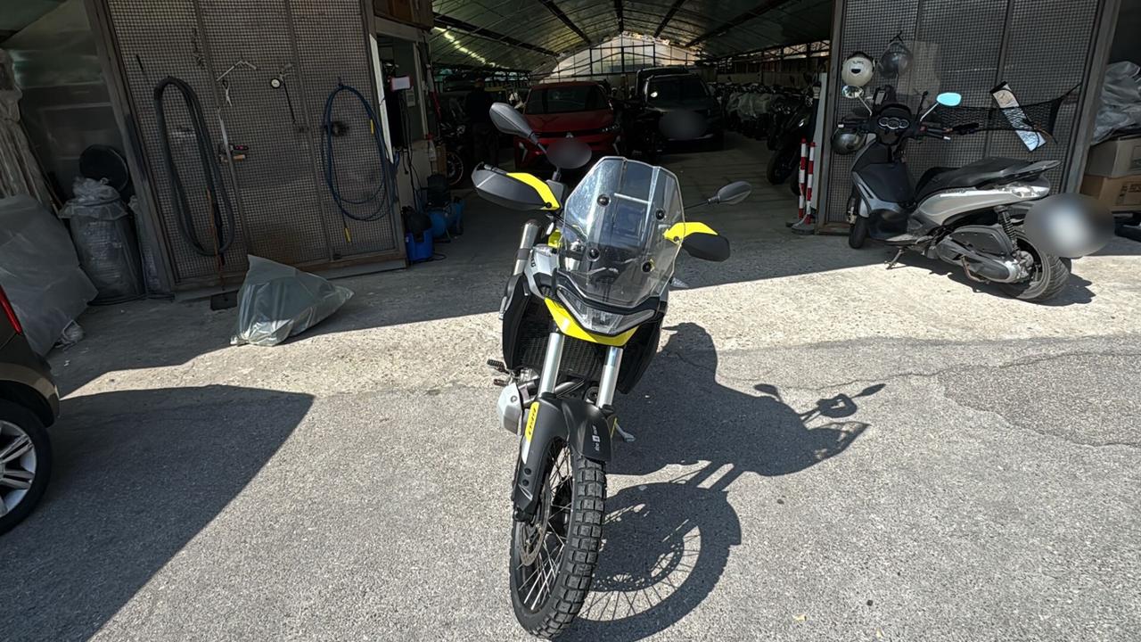 Aprilia Tuareg 660 del 2023 USATO