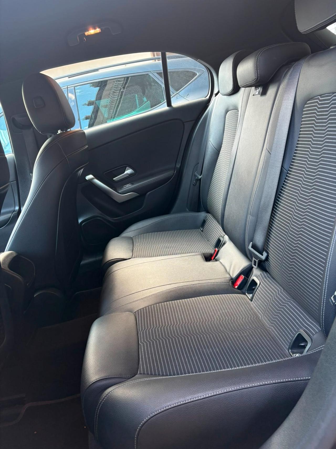 Mercedes-benz CLA 180 d Automatic Premium