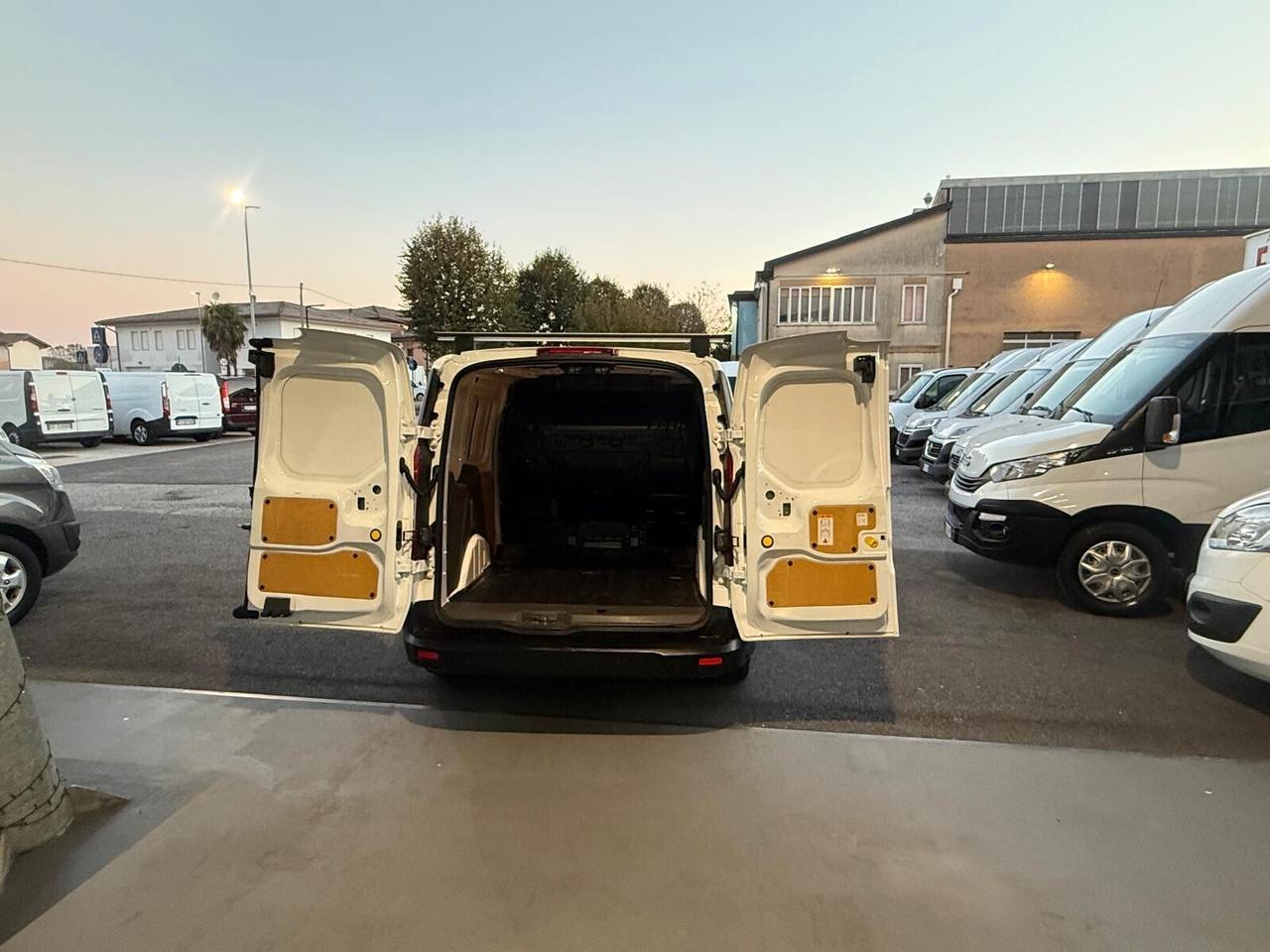 FORD Transit Connect 220 1.5 TDCi 3 posti