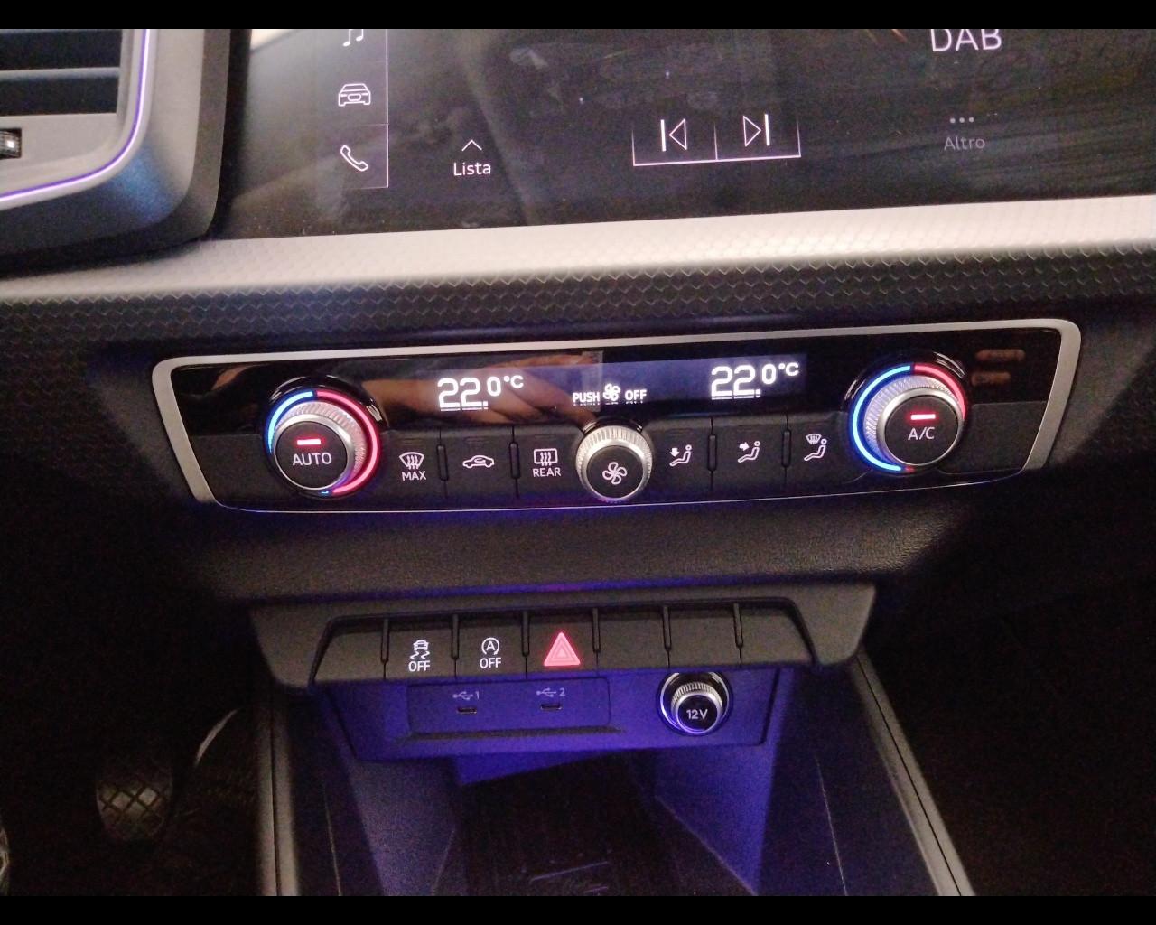 AUDI A1 II 2019 Sportback - A1 Sportback 30 1.0 tfsi Admired Adva