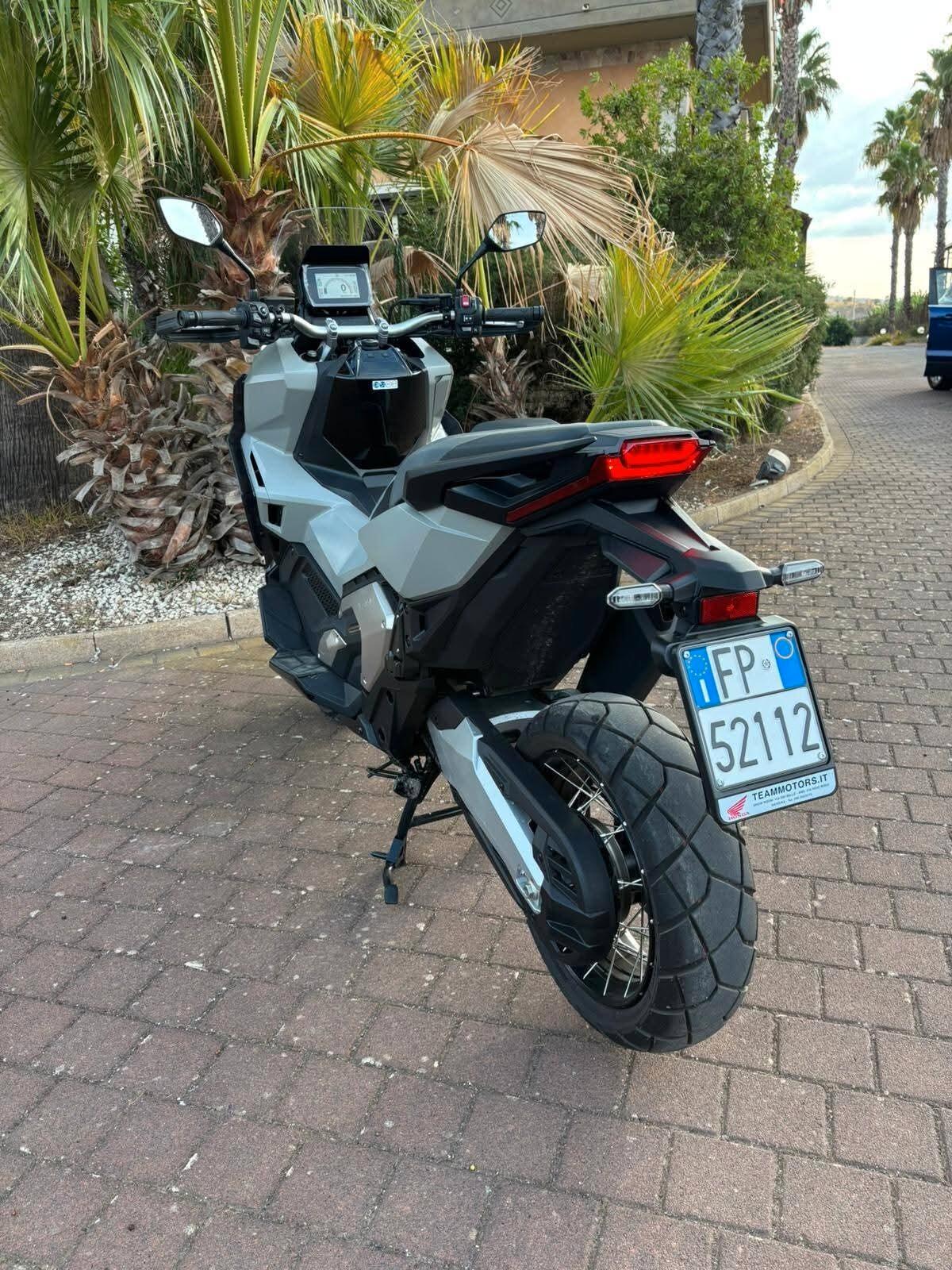 Honda X-ADV 750