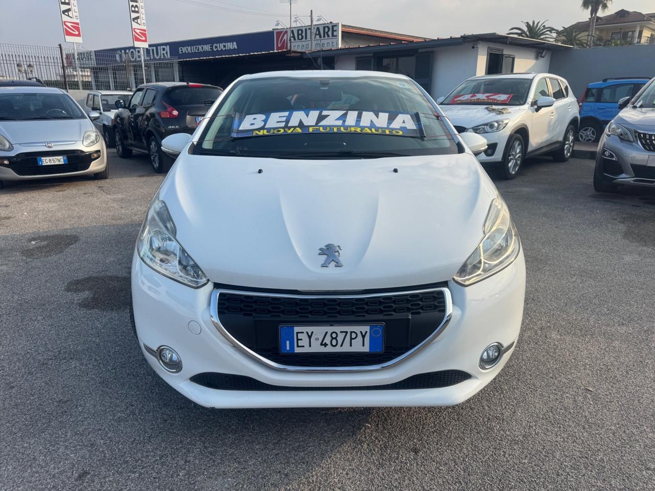 Peugeot 208 PureTech 82 3 porte Allure
