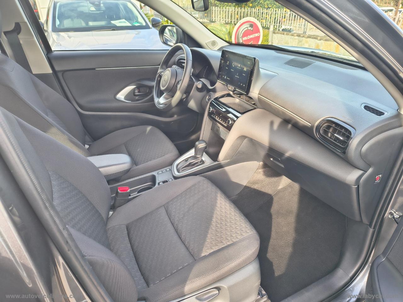 TOYOTA Yaris Cross 1.5 Hybrid 5p. E-CVT Active