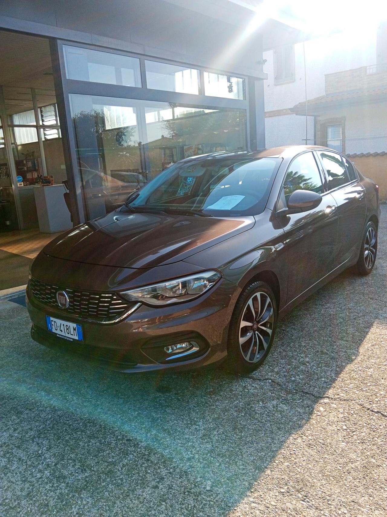 Fiat Tipo 1.6 Mjt 4 porte Lounge
