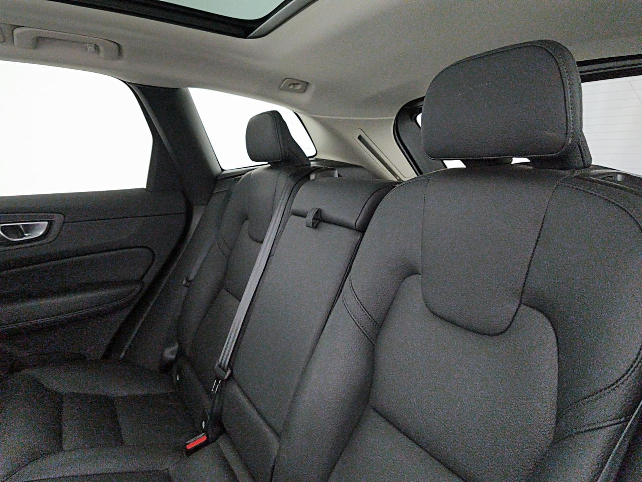 VOLVO XC60 N1 2.0 B4 d Plus Dark