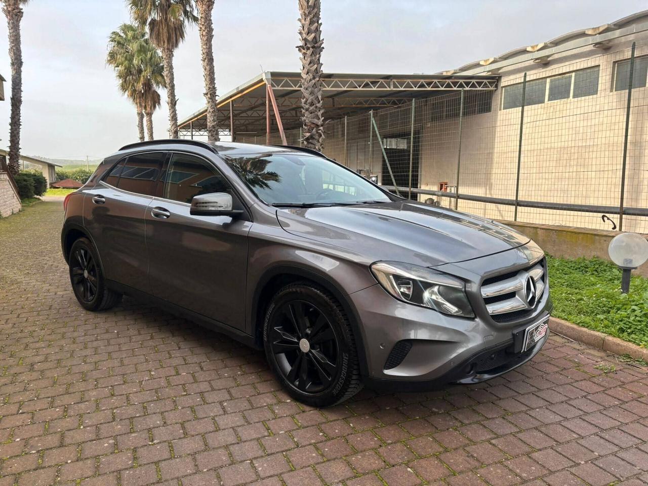 Mercedes-benz GLA 200 CDI Sport//*