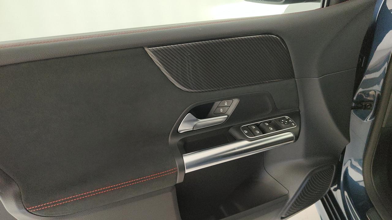 Mercedes-Benz B 180 d Premium auto