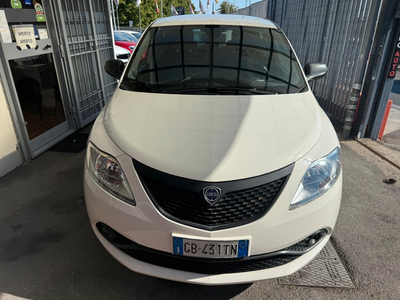 Lancia Ypsilon 1.0 FireFly 5 porte S&S Hybrid - AZIENDALE - EURO6 - NO VINCOLO FINANZIAMENTO