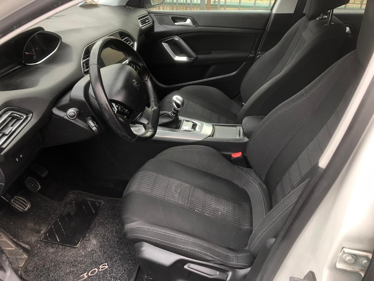 PEUGEOT 308 GT LINE 1.2 BENZINA-GARANZIA 12 MESI