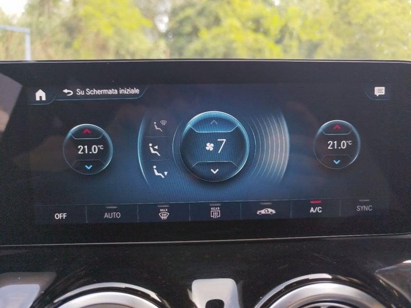 Mercedes-Benz GLA 200 D SPORT PLUS 4MATIC AUTO