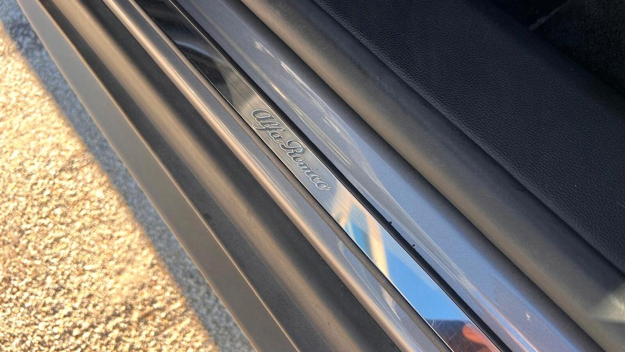 Alfa Romeo Stelvio 2.2 Turbodiesel 210 CV AT8 Q4 Executive