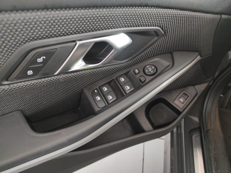 BMW Serie 3(G20/1-80/1) - 320d 48V xDrive Touring