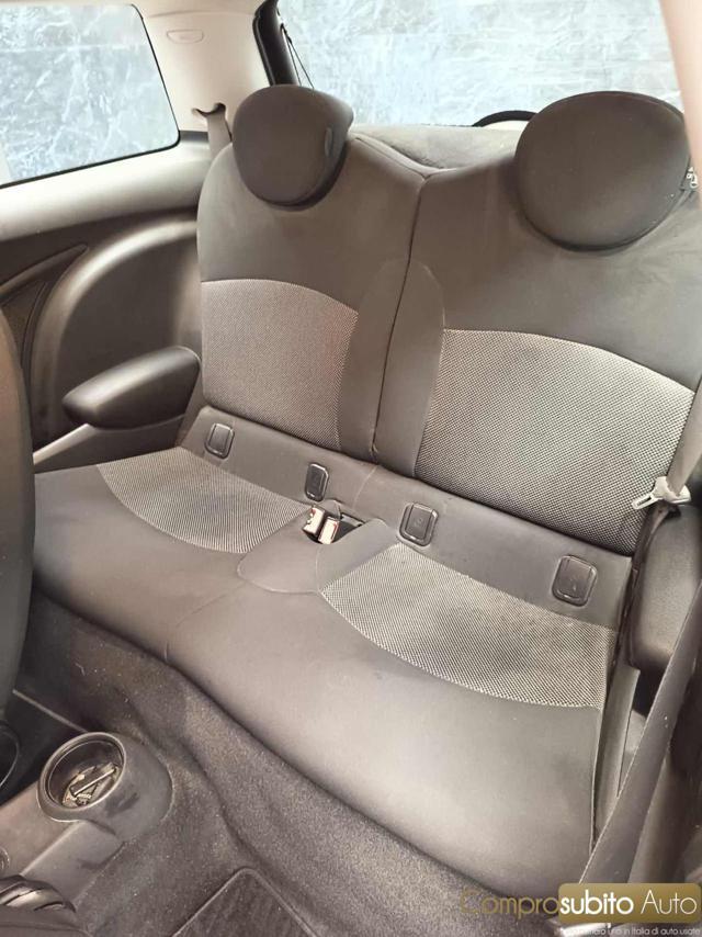 MINI Cooper D 1.6 16V Cooper D