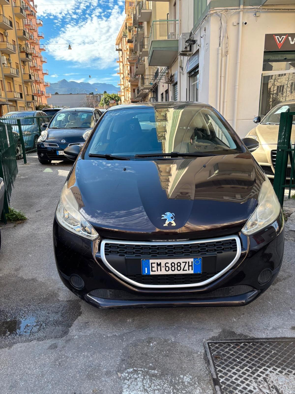 Peugeot 208 1.2 VTi 82 CV 3 porte Access