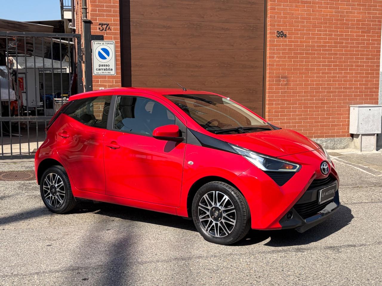 Toyota Aygo Connect 1.0 72 CV x-play KM 39000