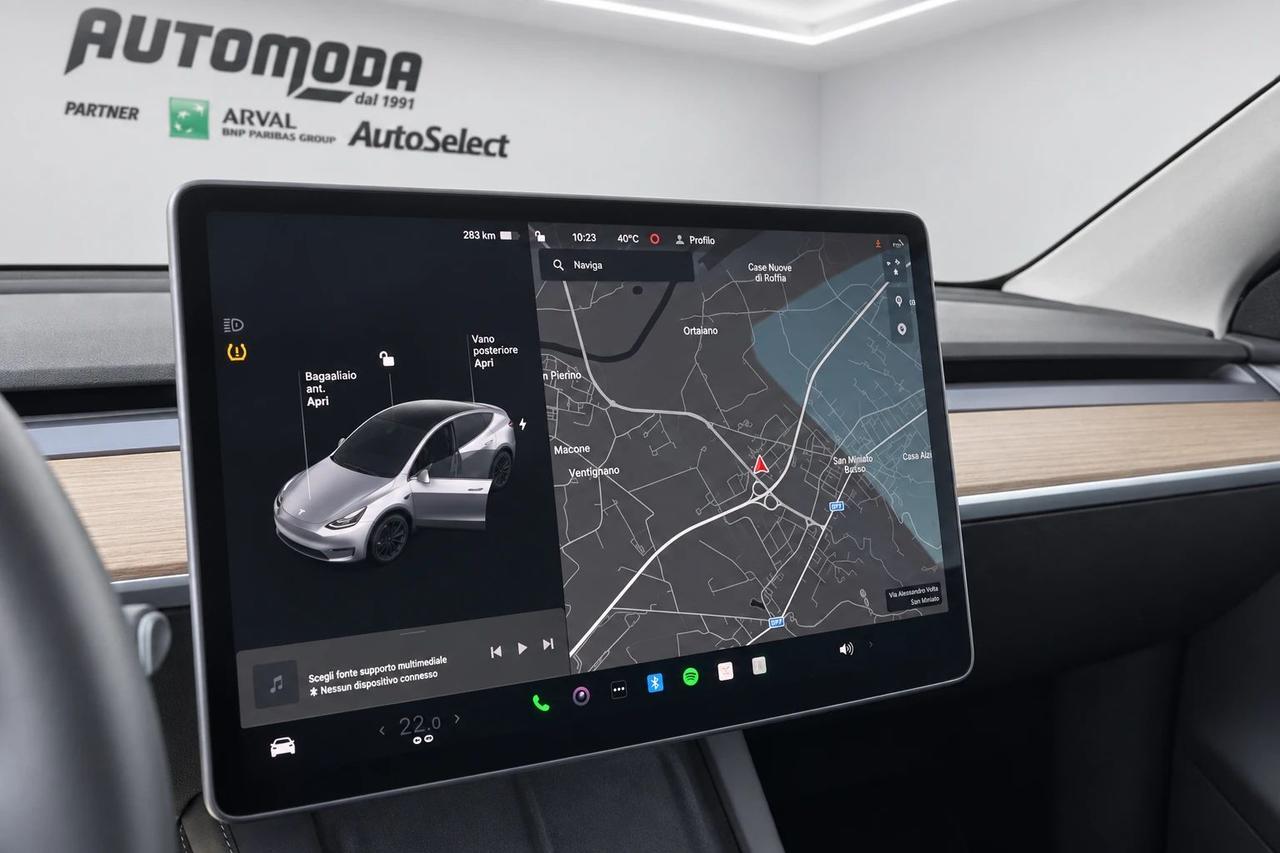 Tesla Model Y Performance Dual Motor 4WD