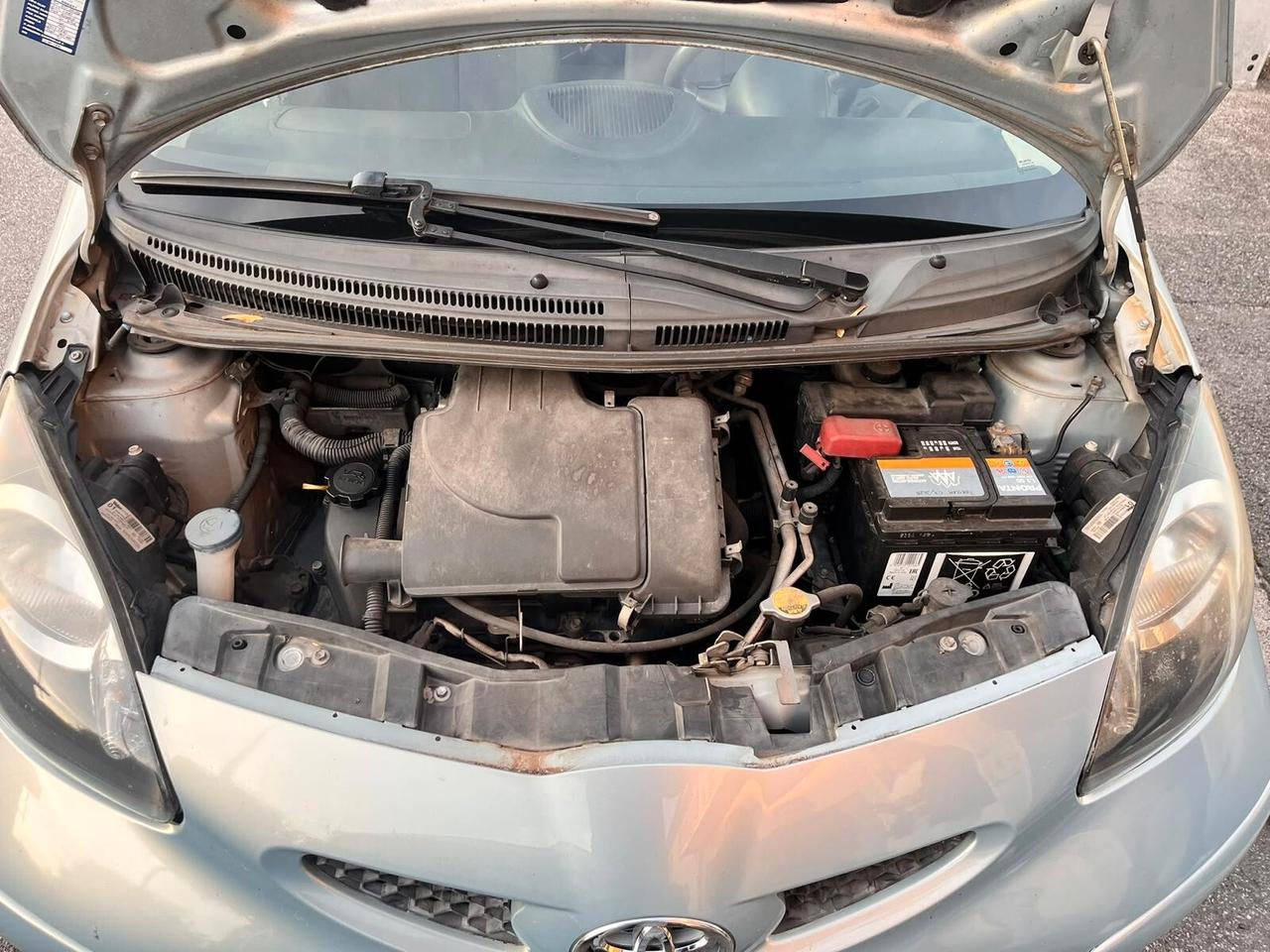 Toyota Aygo 1.0 12V VVT-i 5 porte Neopatentati
