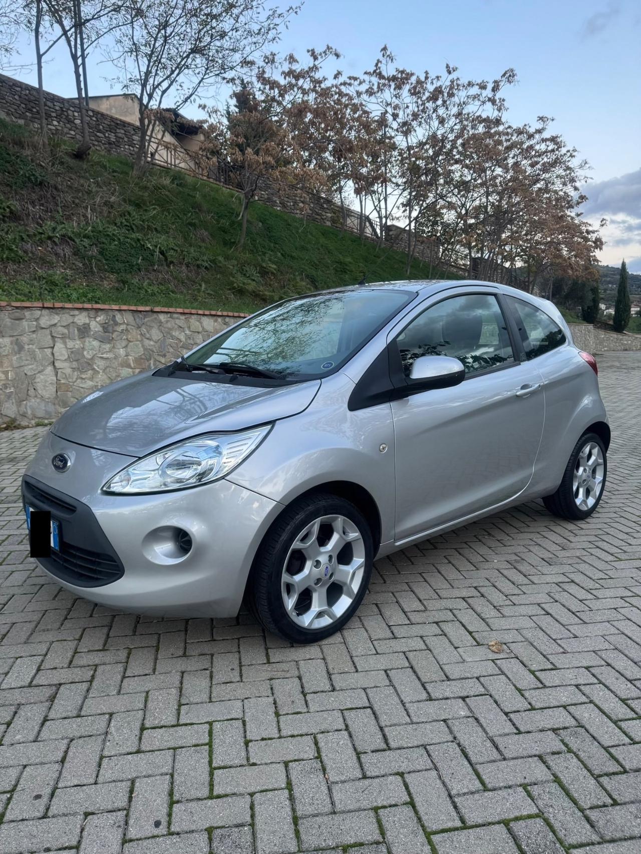 Ford Ka 1.3 Multijet 75CV *TITANIUM* 2010