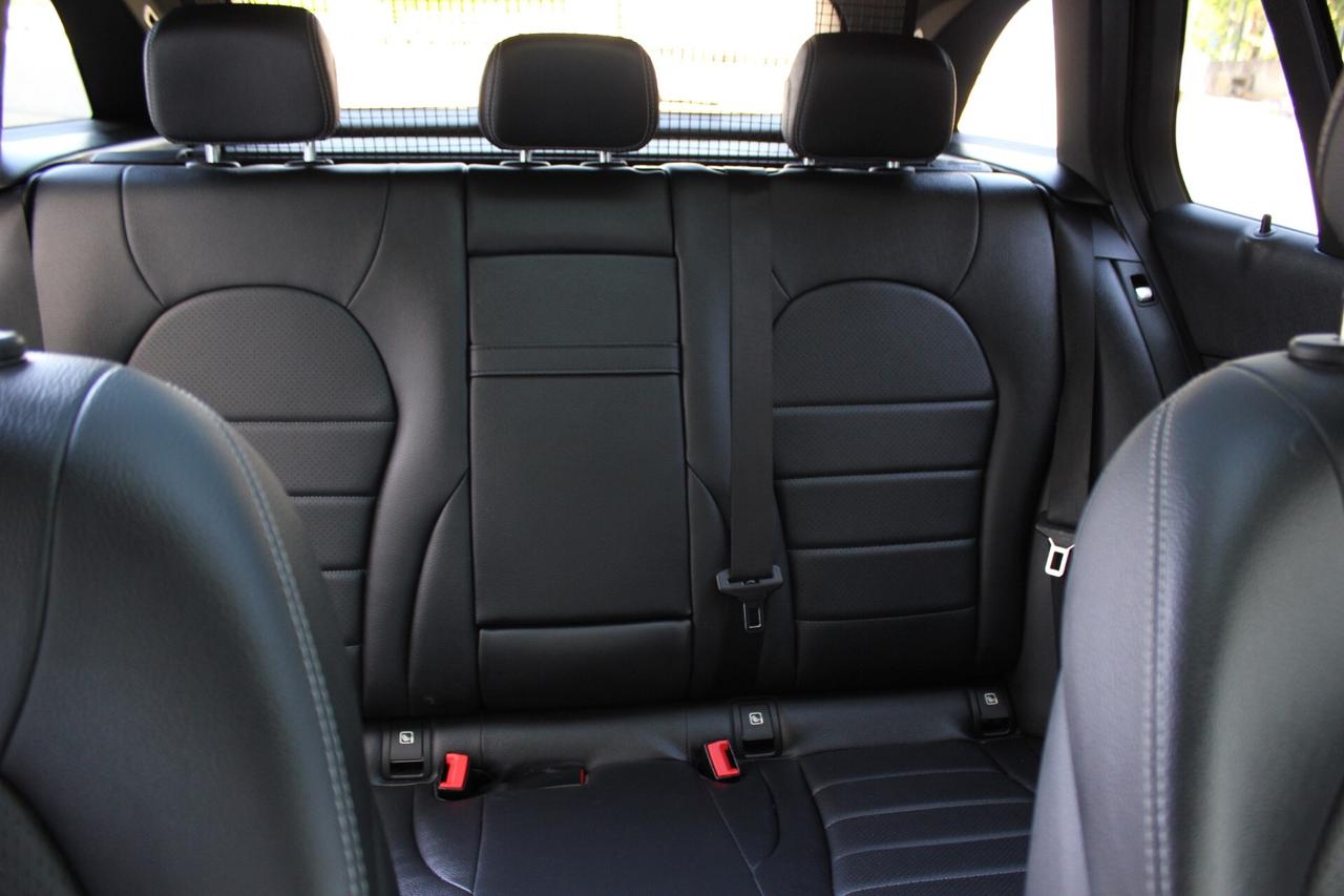 Mercedes-Benz C 220 d Station Wagon Premium AMG Auto