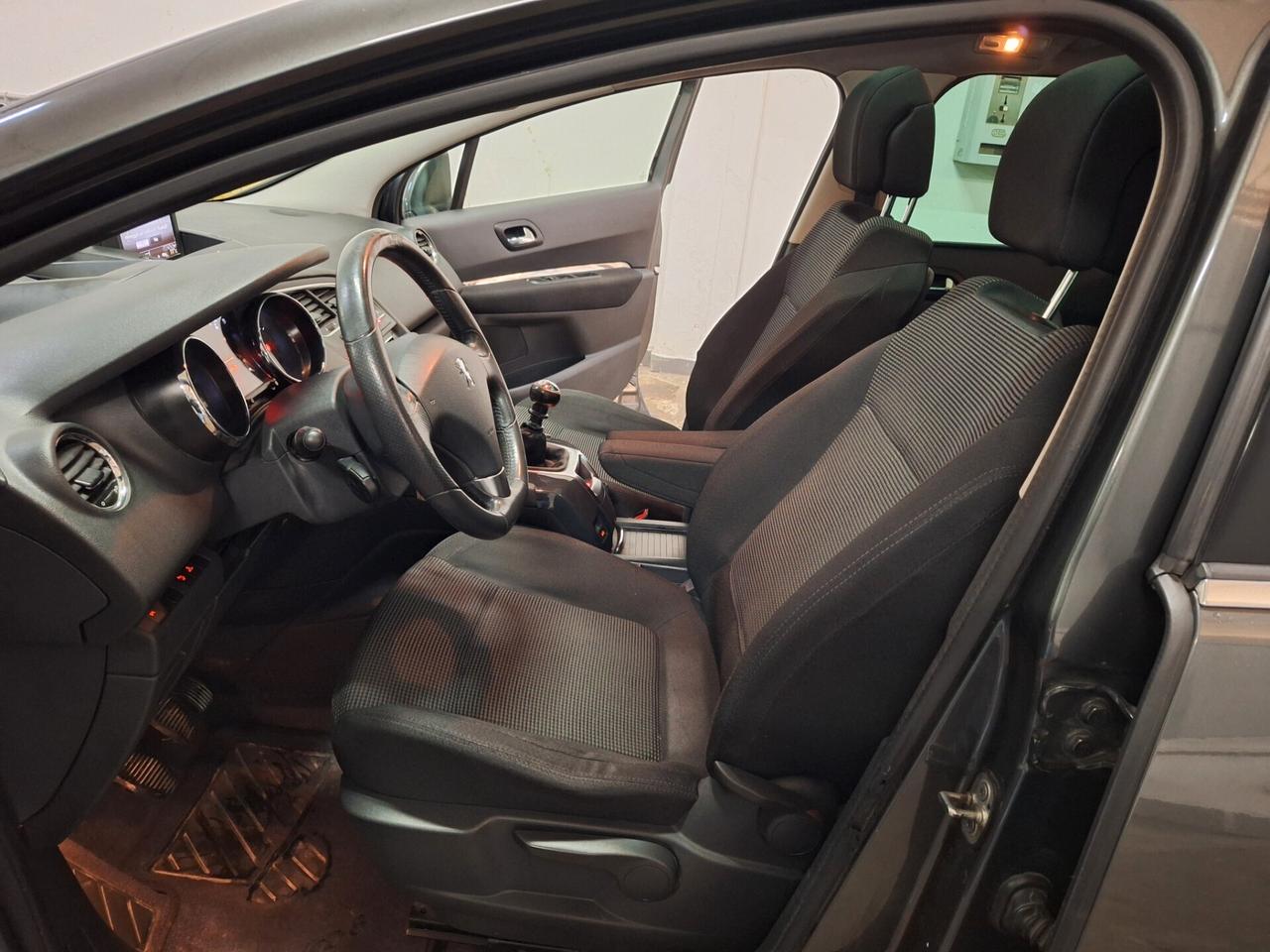 Peugeot 5008 2.0 HDi 150CV Business NAVI TETTO 5 POSTI GANCIO TRAINO HEAD-UP DISPlAY