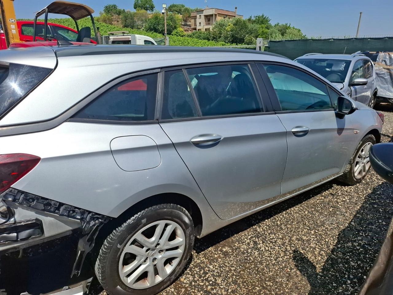 OPEL ASTRA 1.6 CDTI SPORTS SINISTRATA MARCIANTE
