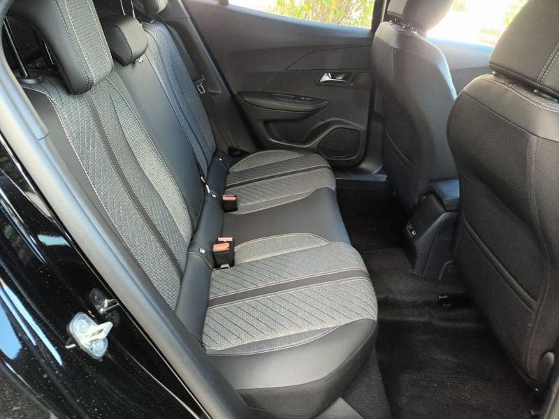 Peugeot 2008 PureTech 1.2 Allure 100 CV