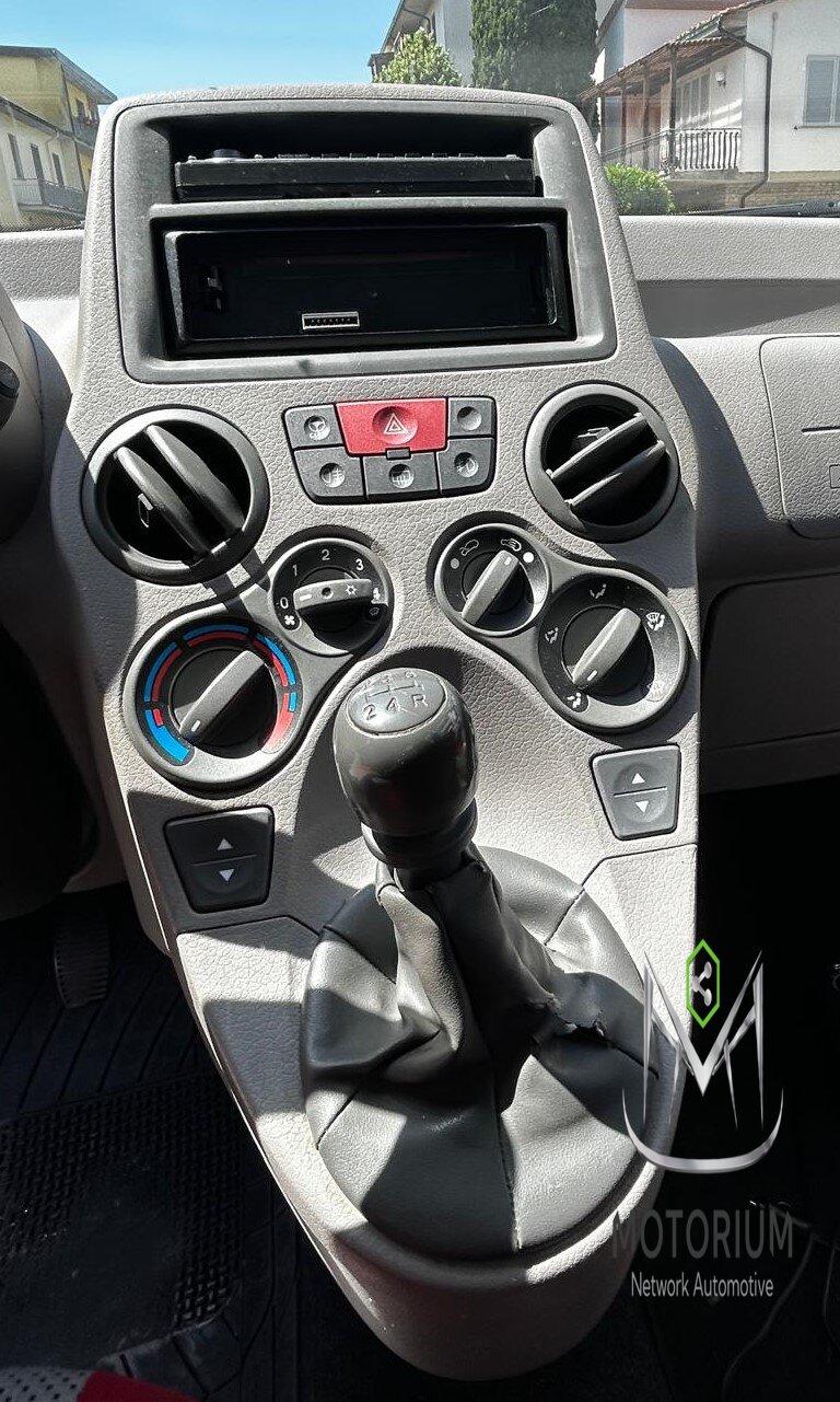 Fiat Panda 4x4 1.2cc climbing