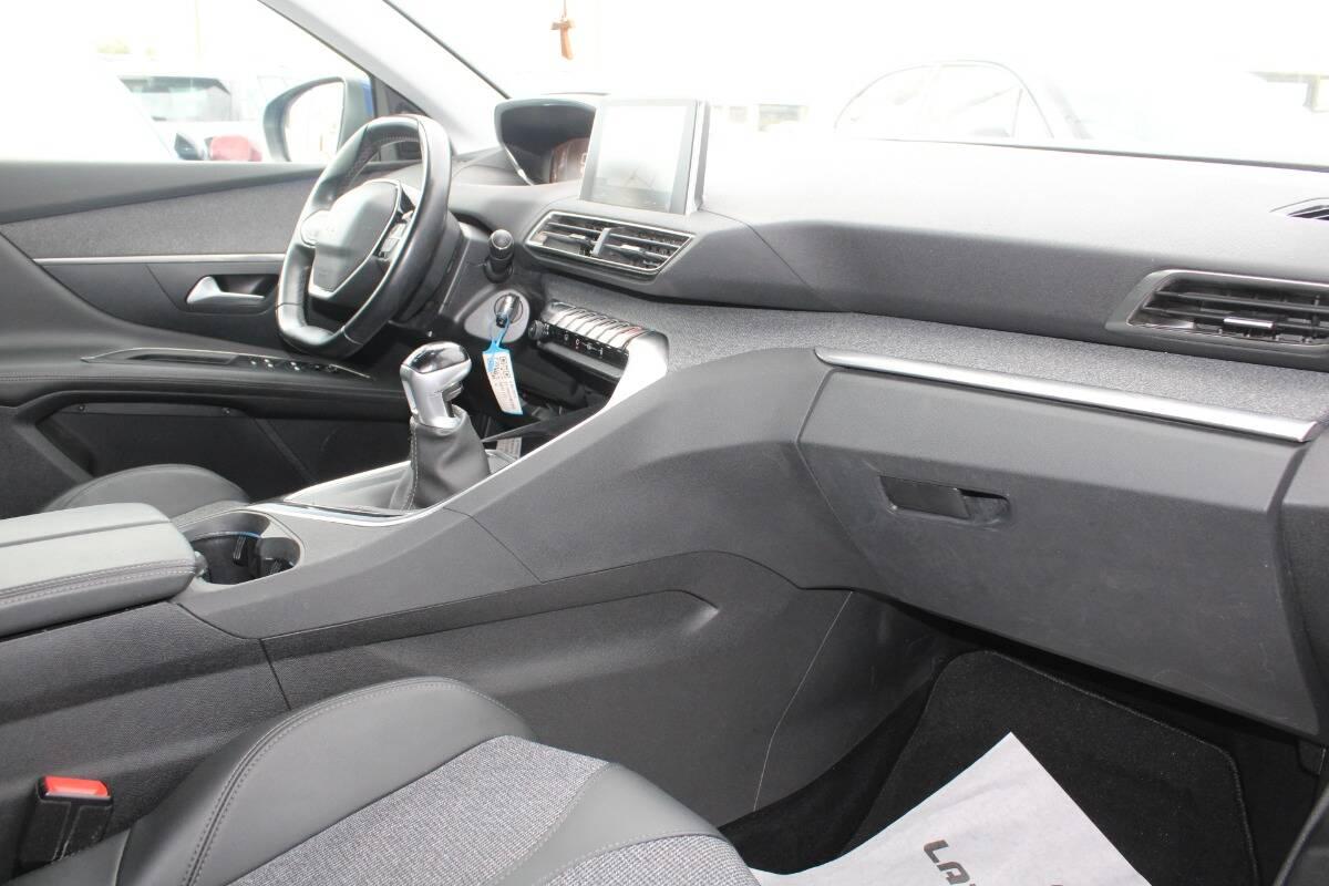 Peugeot 3008 1.2 Allure s&s 130cv NAVIGATORE & Virtual Cockpit