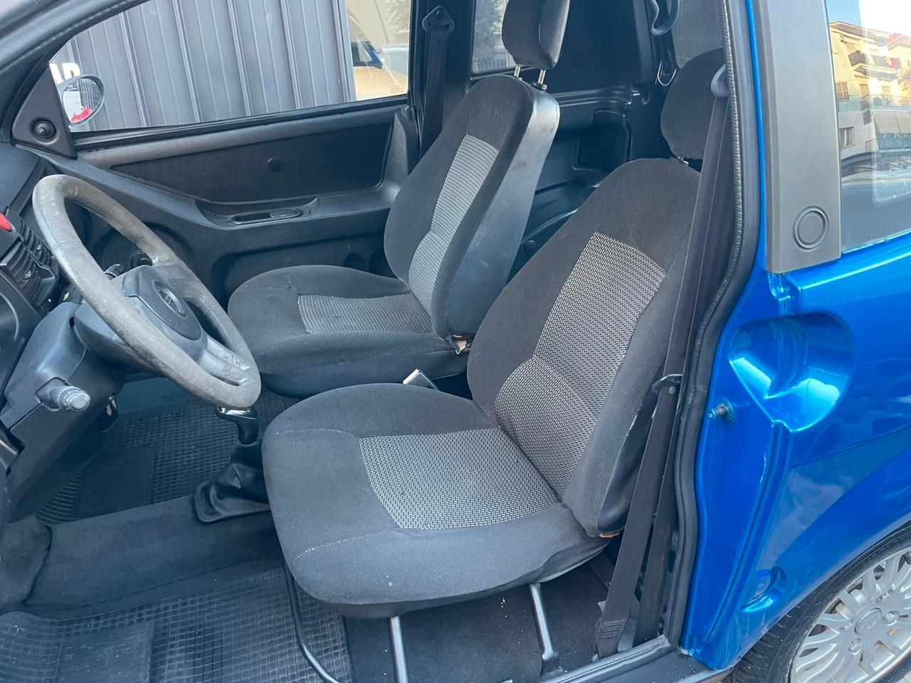 Minicar Aixam City blue edition