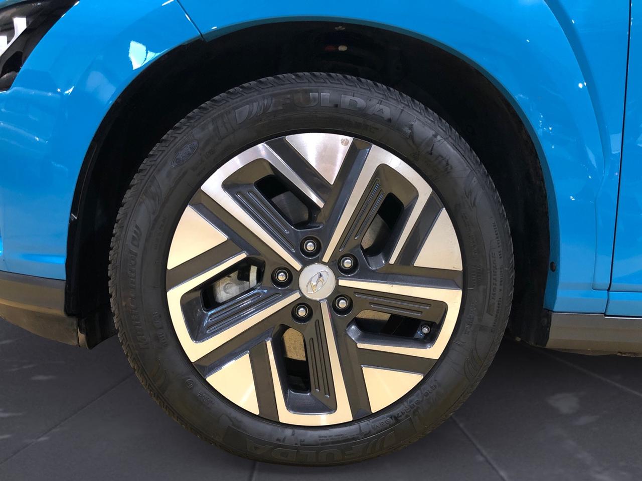 HYUNDAI Kona 64 kWh EV Exclusive