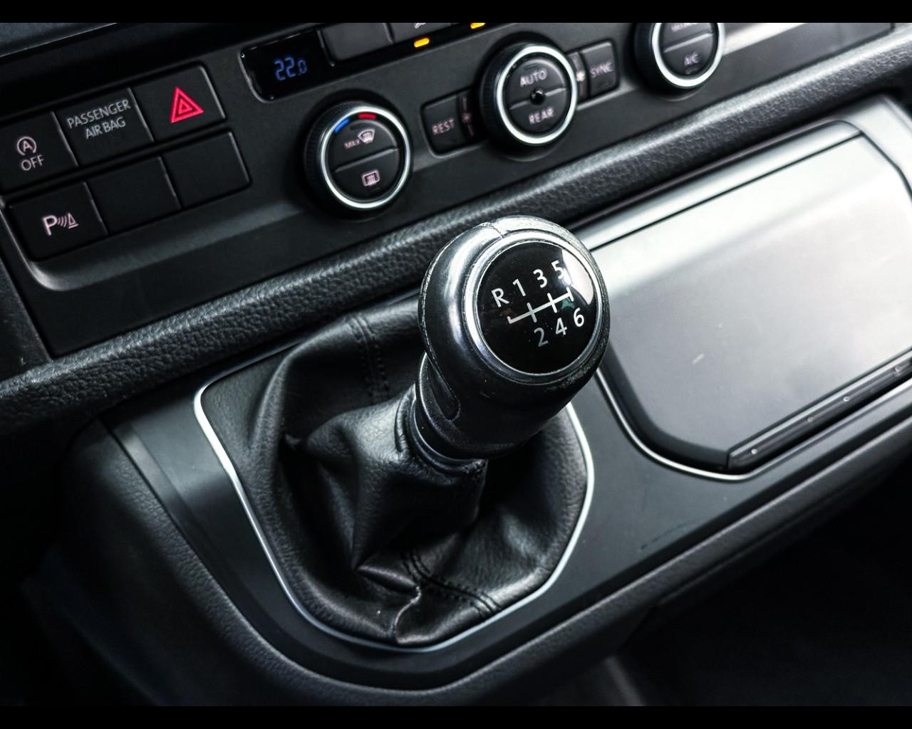 VOLKSWAGEN Multivan 6ª '15-'24 - Multivan 2.0 TDI 150CV 4Motion Comfort