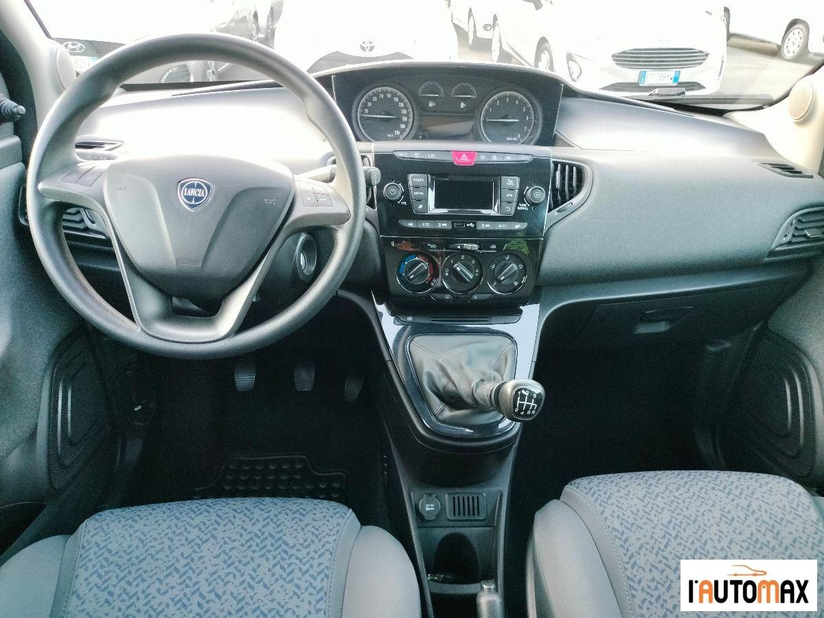 LANCIA - Ypsilon 1.0 firefly hybrid Silver s&s 70cv
