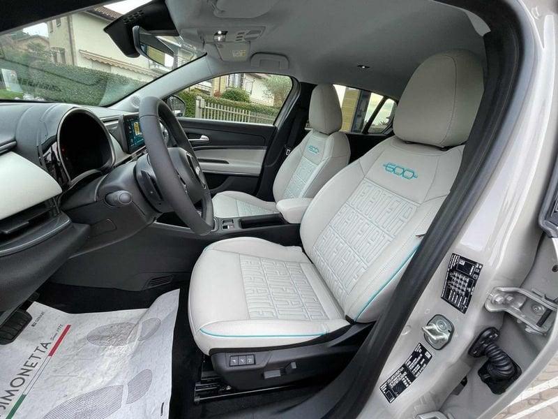 FIAT 600 Hybrid 145 CV DCT MHEV La Prima - KM0