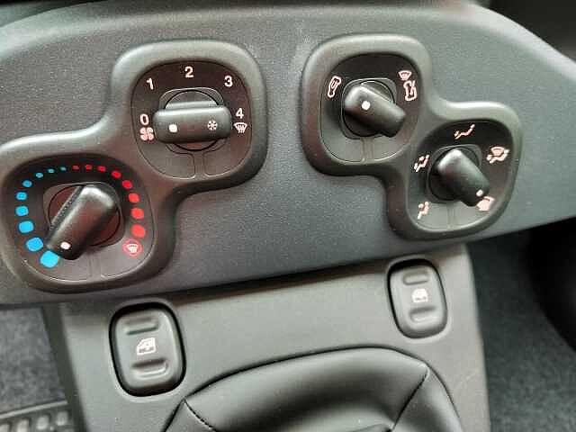 Fiat Panda 1.0 FireFly S&S Hybrid Icon ** KM Ø **