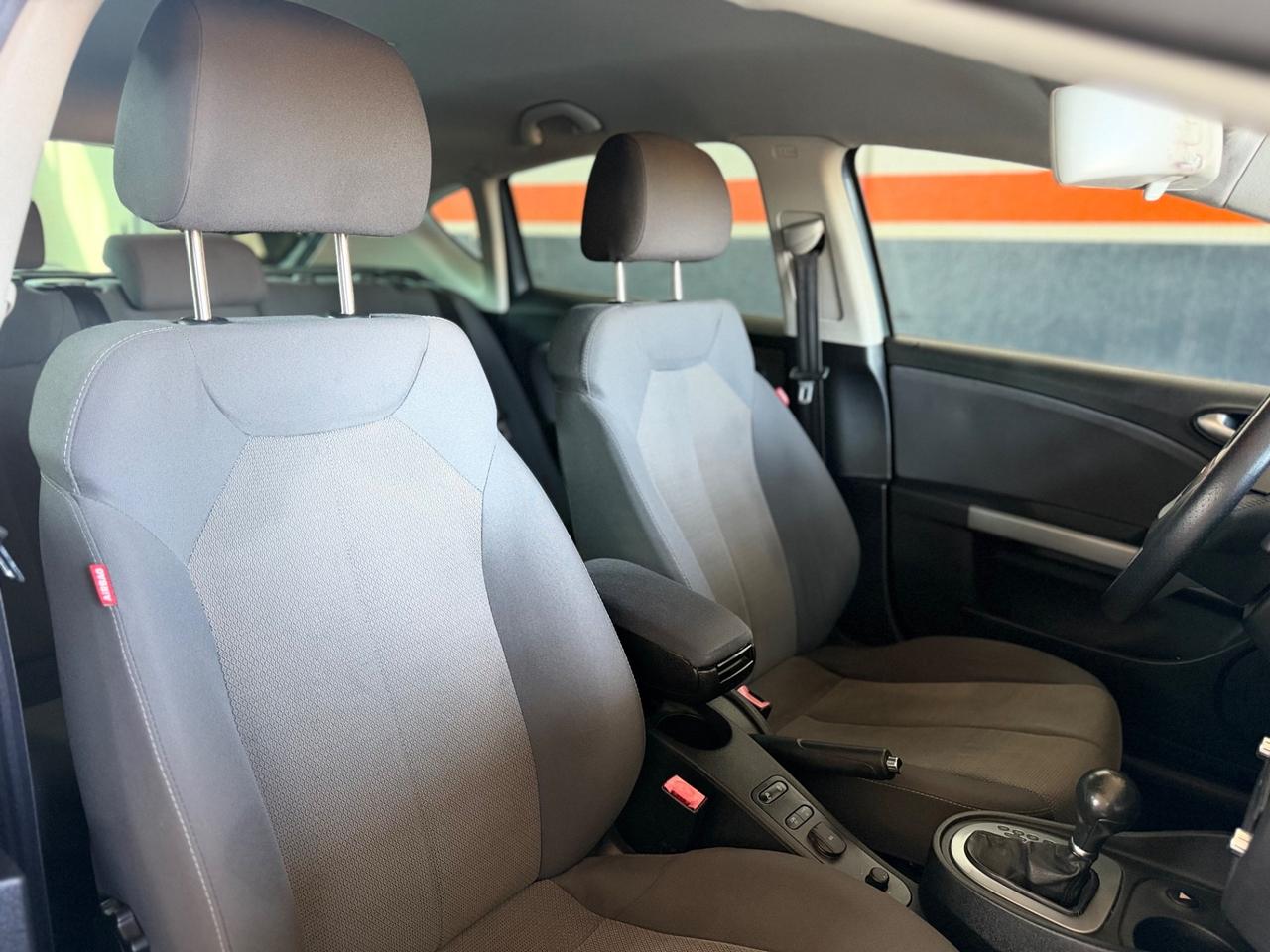 Seat Leon 1.6 TDI CR DPF DSG Style NEOPATENTATI
