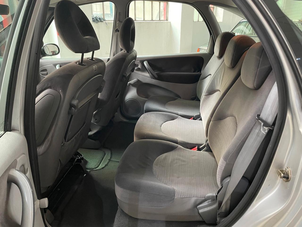 Citroen Xsara Picasso 1.6 16V Elegance GPL