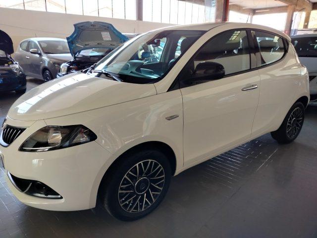 LANCIA Ypsilon 1.0 FireFly Hybrid Platino MY24 PROMO