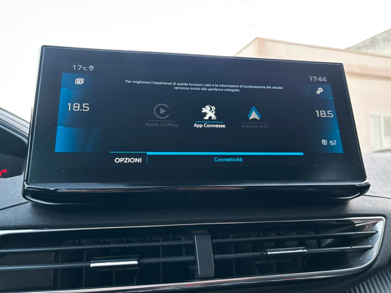 Peugeot 3008 1.5 HDi 130cv EAT8 Allure - 2022