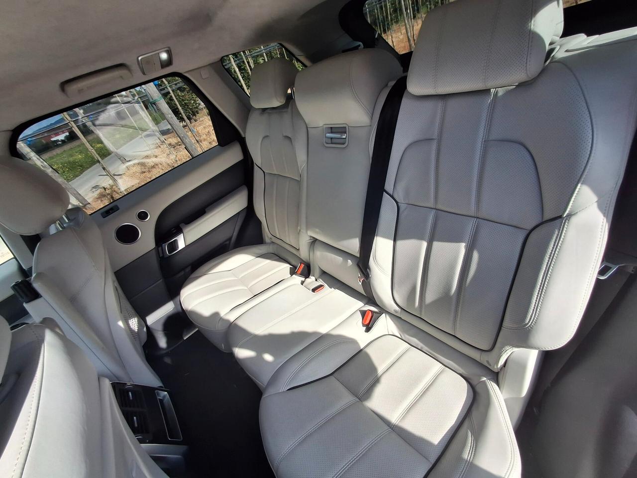 Land Rover Range Rover Sport 3.0 TDV6 HSE Dynamic