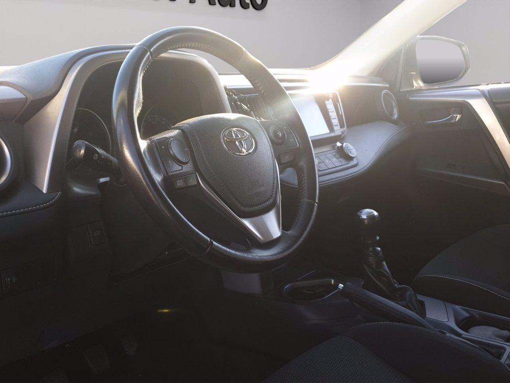 TOYOTA Rav4 2.0 d-4d active 2wd mt del 2015