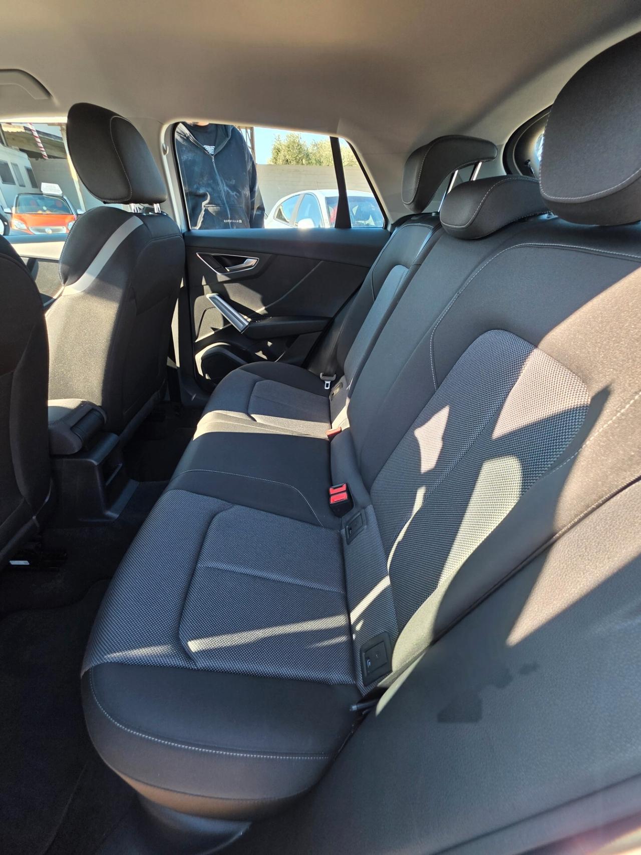 Audi Q2 30 TDI S tronic Business Design