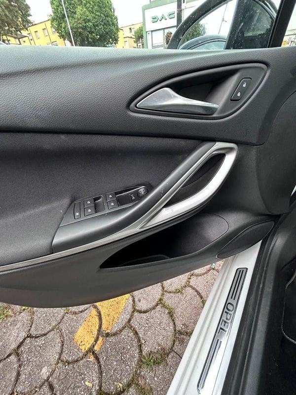 Opel Astra 1.2 Turbo 130 CV S&S Sports Tourer Business Elegance