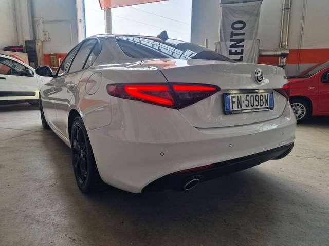 Alfa Romeo Giulia Giulia 2.2 t Super 180cv auto