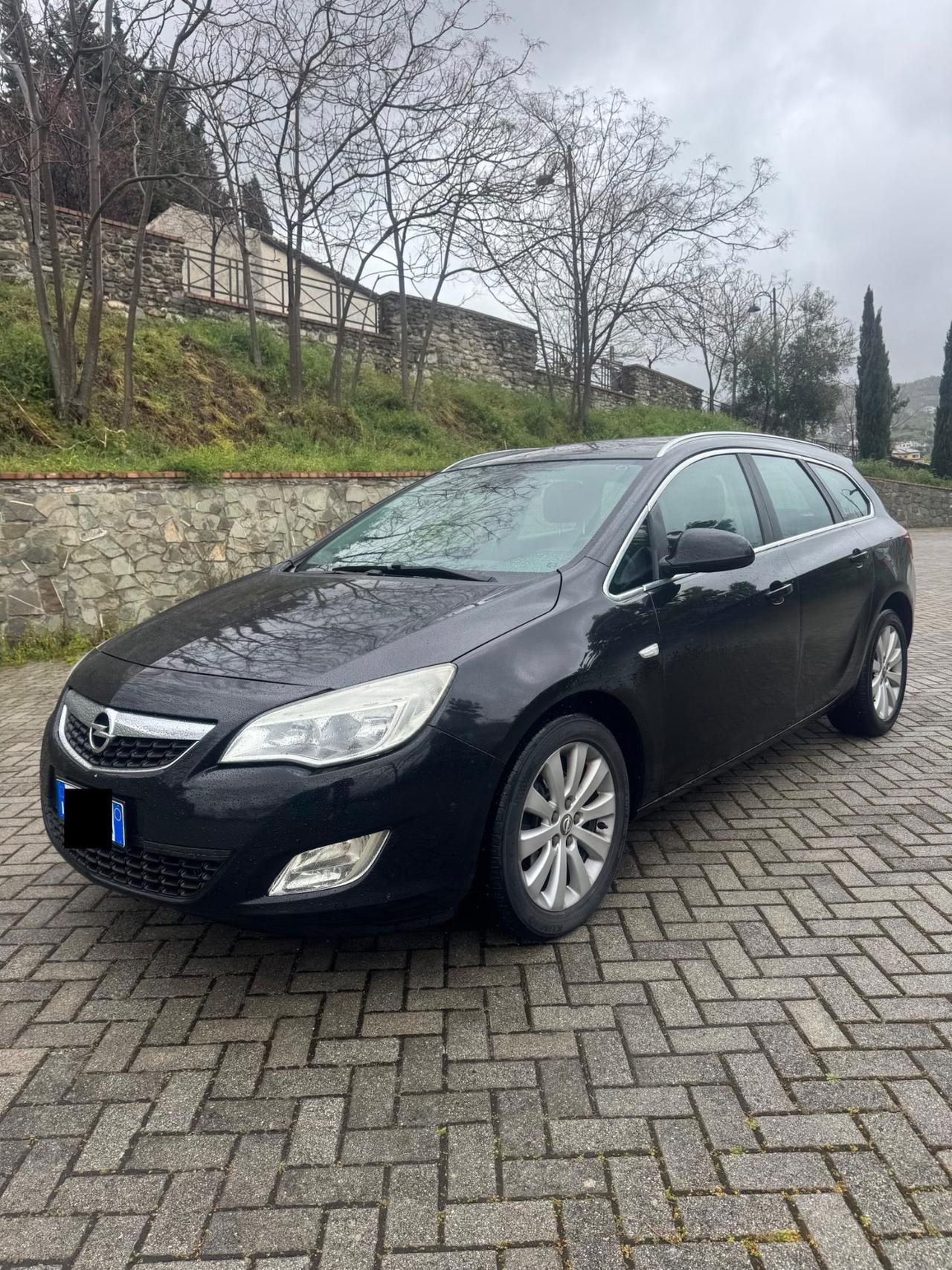 Opel Astra 1.7 CDTI 110CV SW 2012