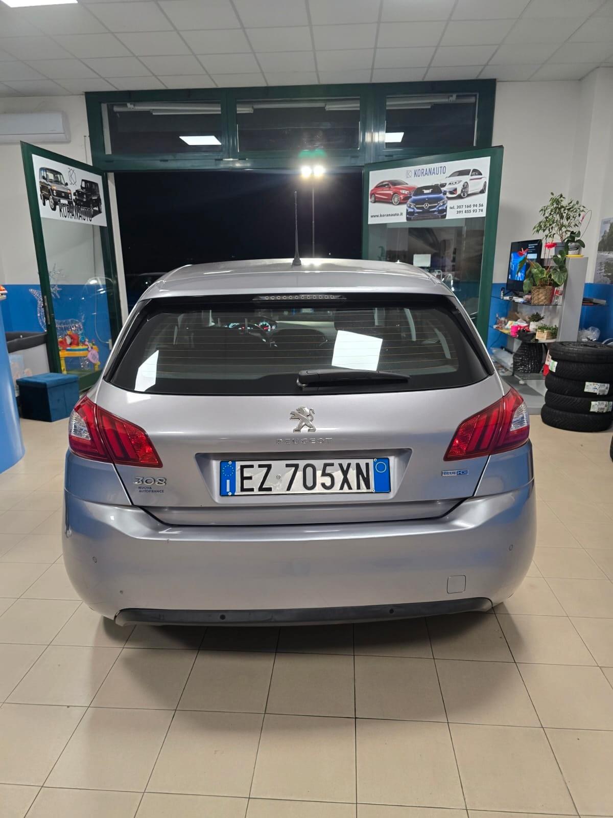 Peugeot 308 BlueHDi 120 S&S Business